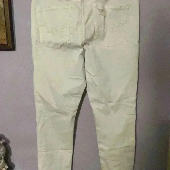 American eagle distressed jeans - Picture 5 of 6